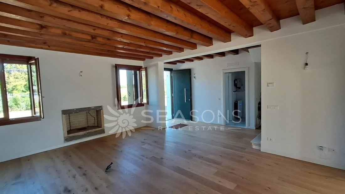 Villa in Mestre Centro, Venice, Veneto 5 - 19029573