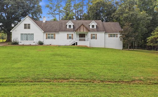 Farm Ranch in LaFayette, Georgia, United States 1