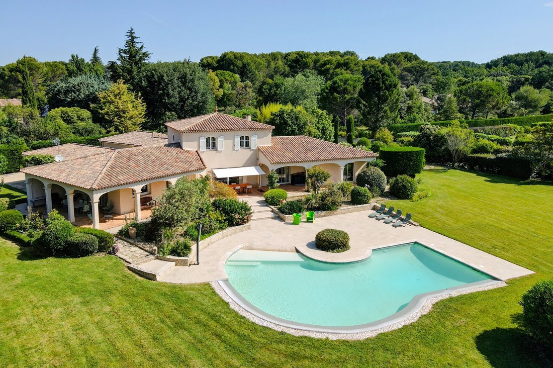 Haus in Le Tholonet, Provence-Alpes-Côte d'Azur, Frankreich 1 - 12593359