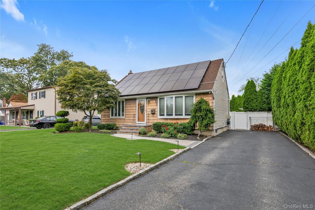 House in Huntington Station, New York, United States 2 - 19024809
