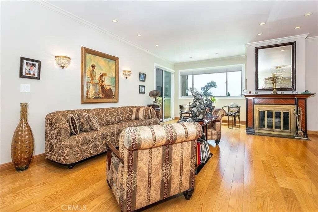 Condo in Los Angeles, California, United States 4 - 19027032