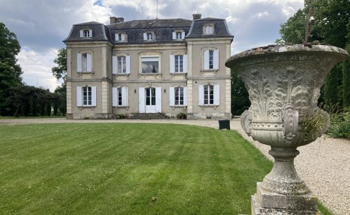 Castello a Santa Caterina, Villeneuve-sur-Lot, Francia 1