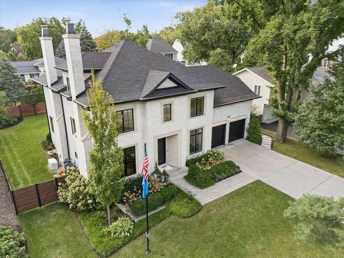 House in Hinsdale, Illinois, United States 2 - 19027383