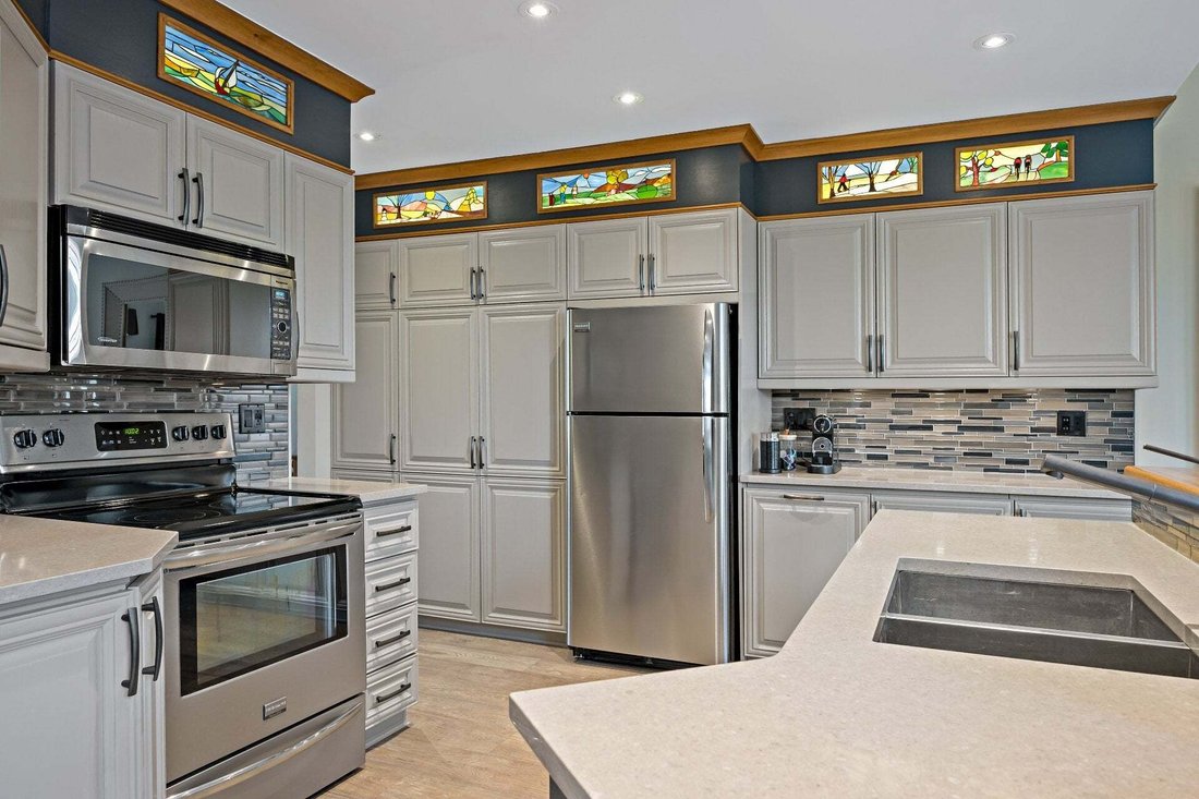 Condo in Mont-Tremblant, Quebec, Canada 4 - 19027897