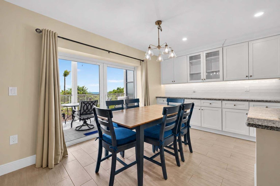 Condo in Sanibel, Florida, United States 5 - 19023293