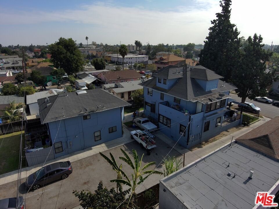 Los Angeles, California, United States 2 - 19023227