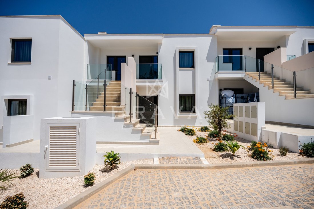 Apartment in Lagoa e Carvoeiro, Algarve, Portugal 1 - 19025503