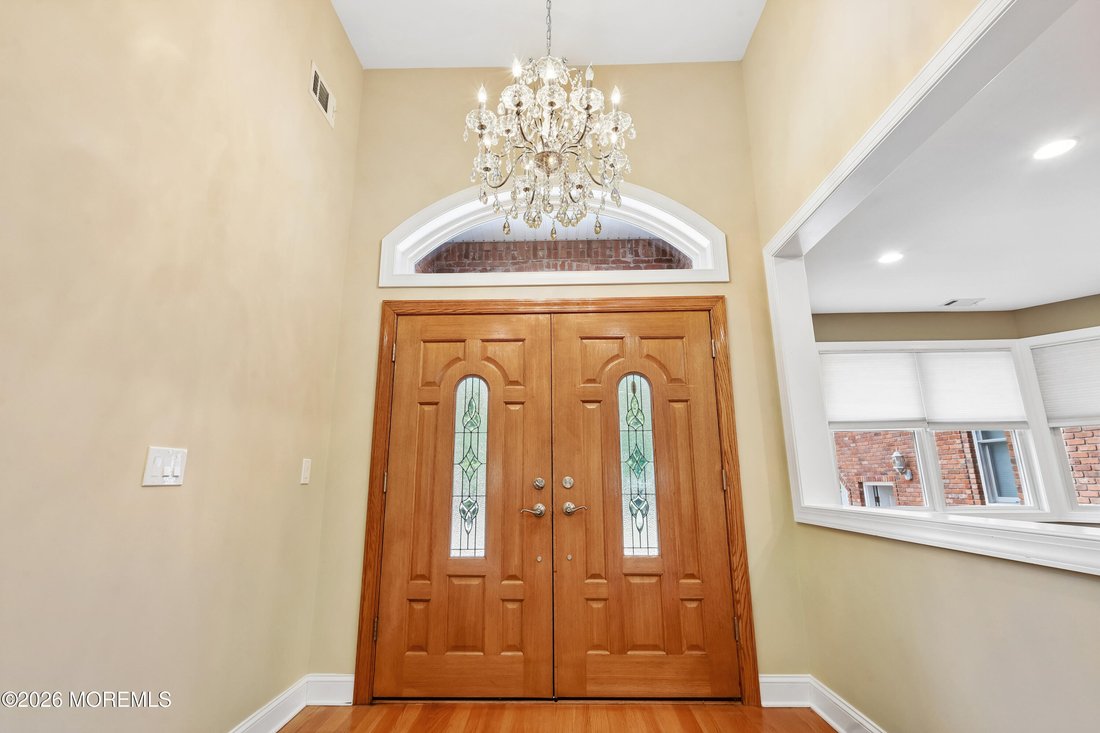 House in Manalapan Township, New Jersey, United States 3 - 19035081