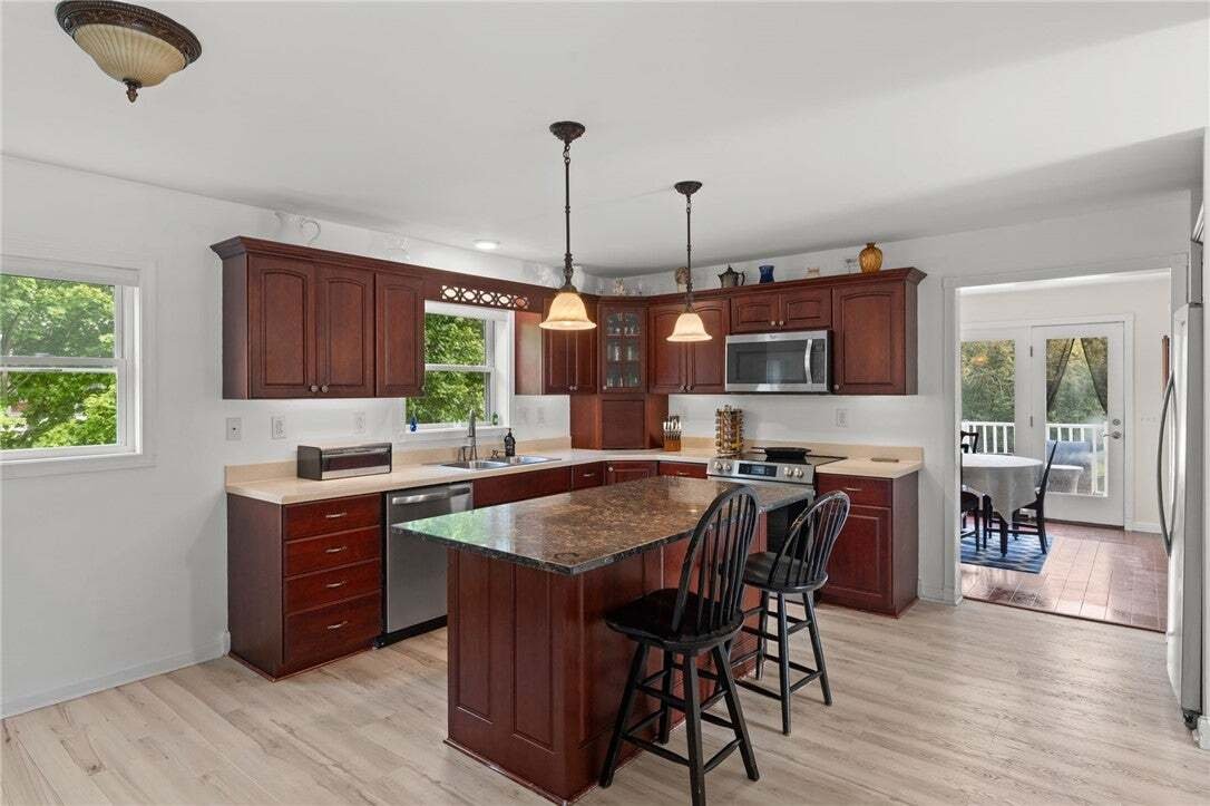 House in Westerly, Rhode Island, United States 5 - 19020431