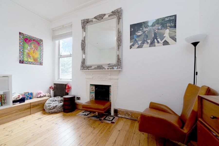 Apartment in Brondesbury, Brent, England 4 - 19023342