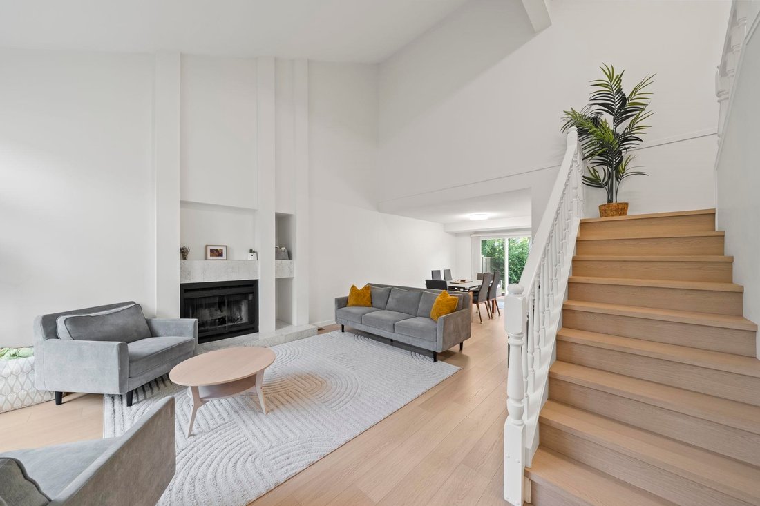House in Coquitlam, British Columbia, Canada 4 - 19032076