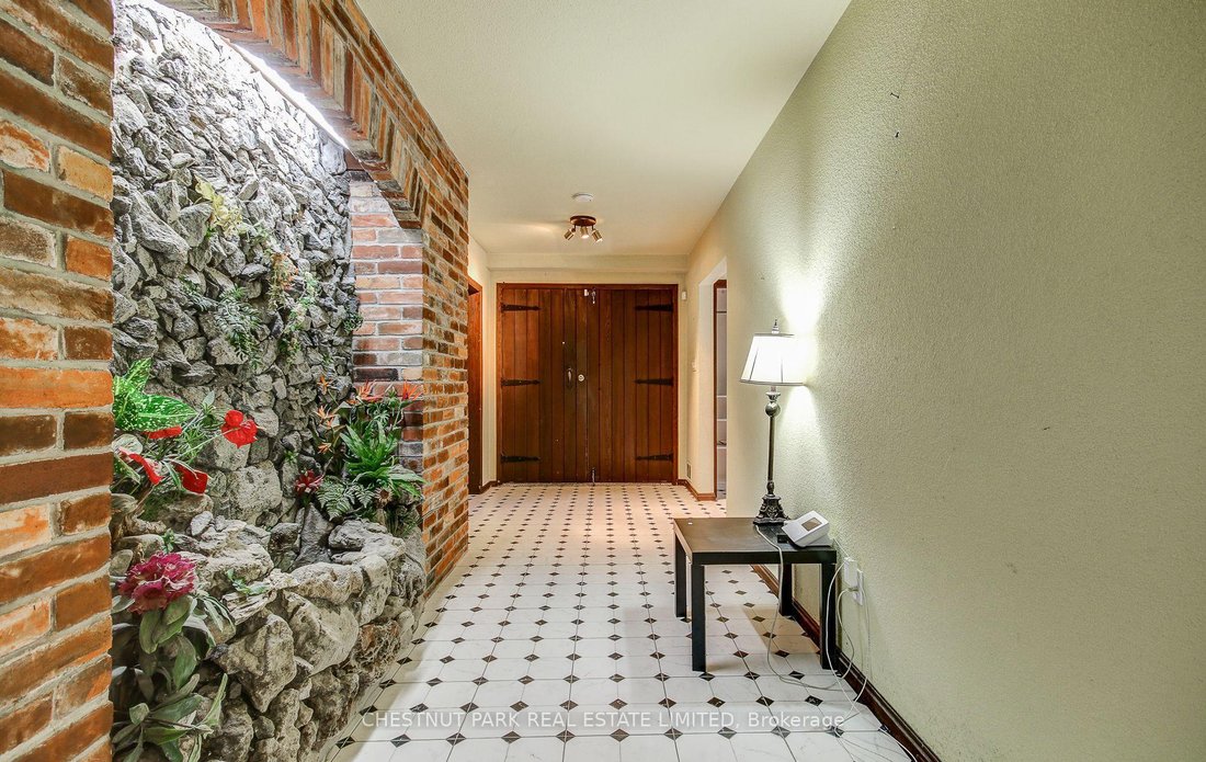House in Brampton, Ontario, Canada 3 - 19028504