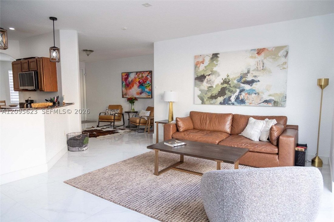 Townhouse in Doral, Florida, United States 5 - 19023399