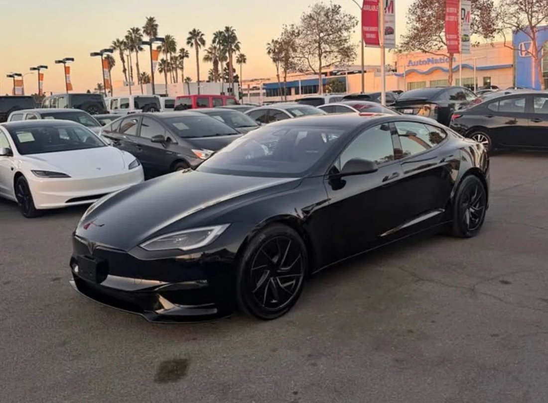 Sedan in Costa Mesa, CA, United States 3 - 19025867