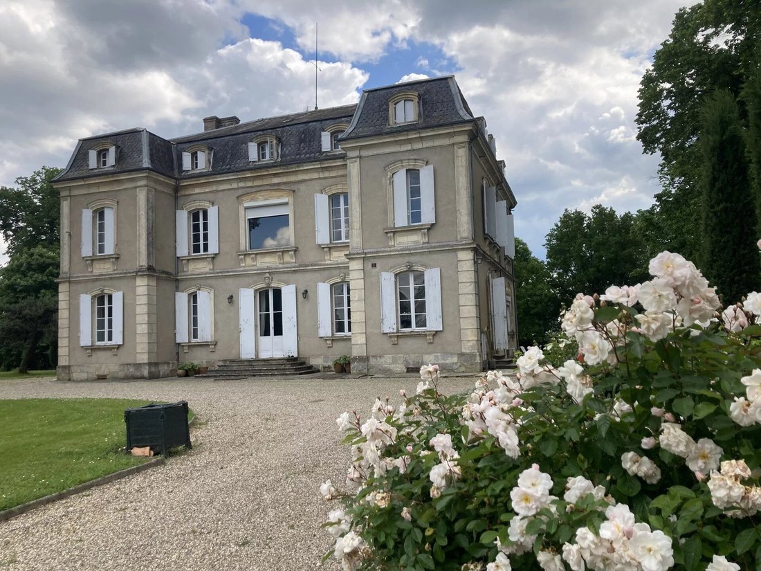 Castello a Santa Caterina, Villeneuve-sur-Lot, Francia 3 - 17024502