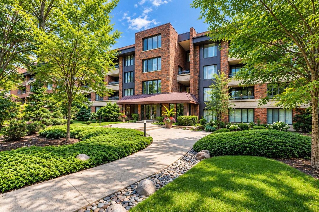 Condo in Hinsdale, Illinois, United States 1 - 19024105