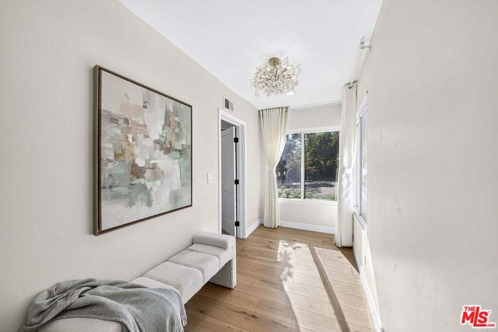House in Fullerton, California, United States 4 - 19023236
