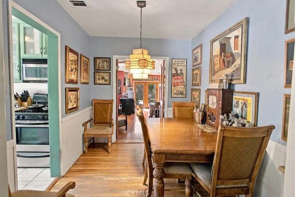 House in Burbank, California, United States 5 - 19024452