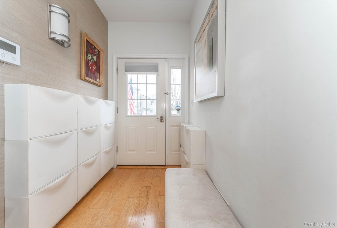 House in New York, New York, United States 2 - 19034125