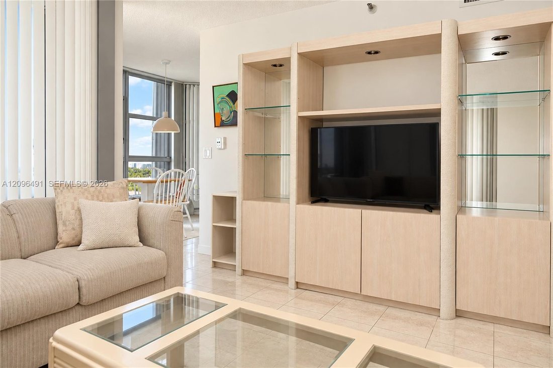 Apartamento en Aventura, Florida, Estados Unidos 4 - 18999243