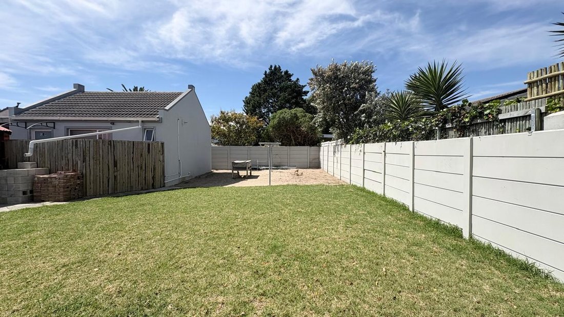 House in Capri, South Peninsula, Cape Town 4 - 19020455