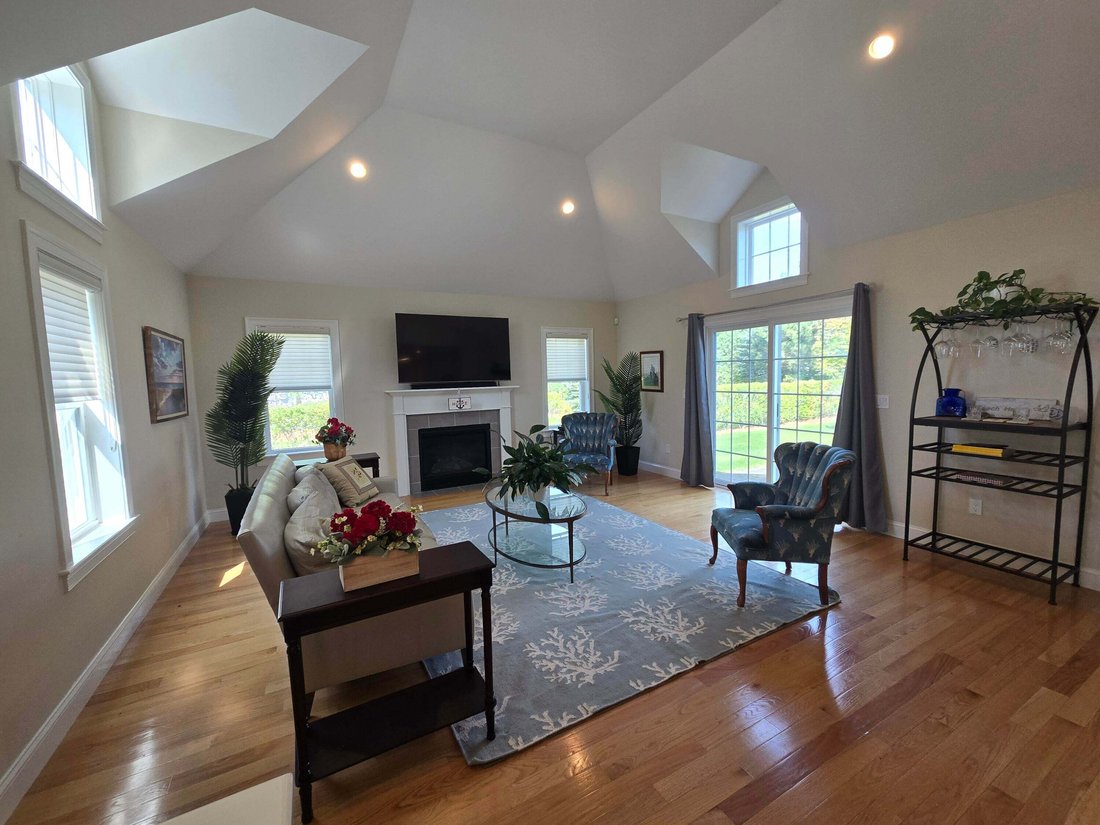 House in Mashpee, Massachusetts, United States 3 - 19023012