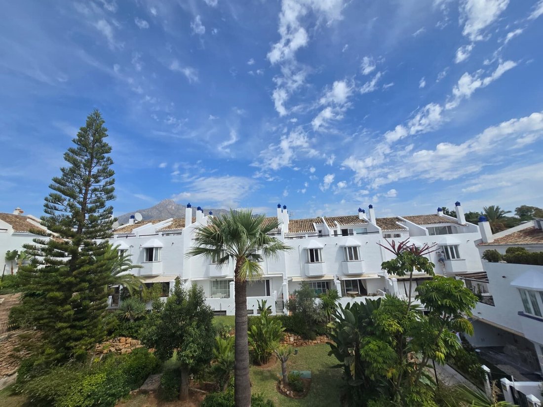 Townhouse in Golden Mile, Andalusia, Spain 5 - 19020677