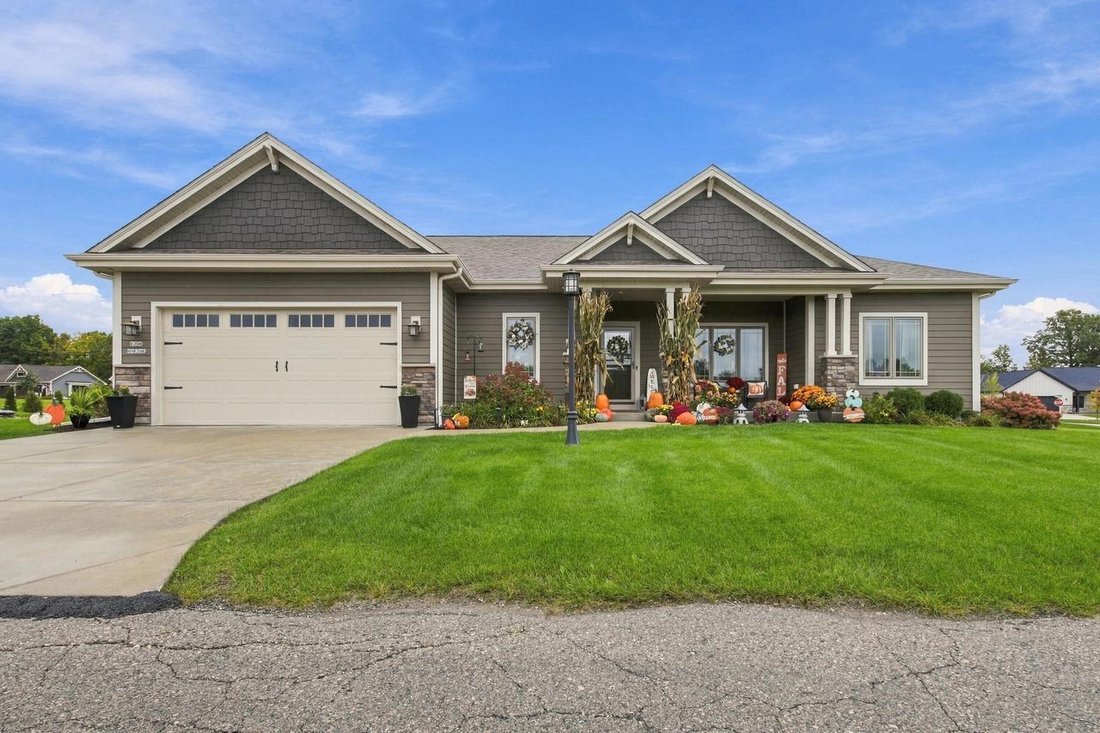 House in Jackson, Wisconsin, United States 1 - 19023073