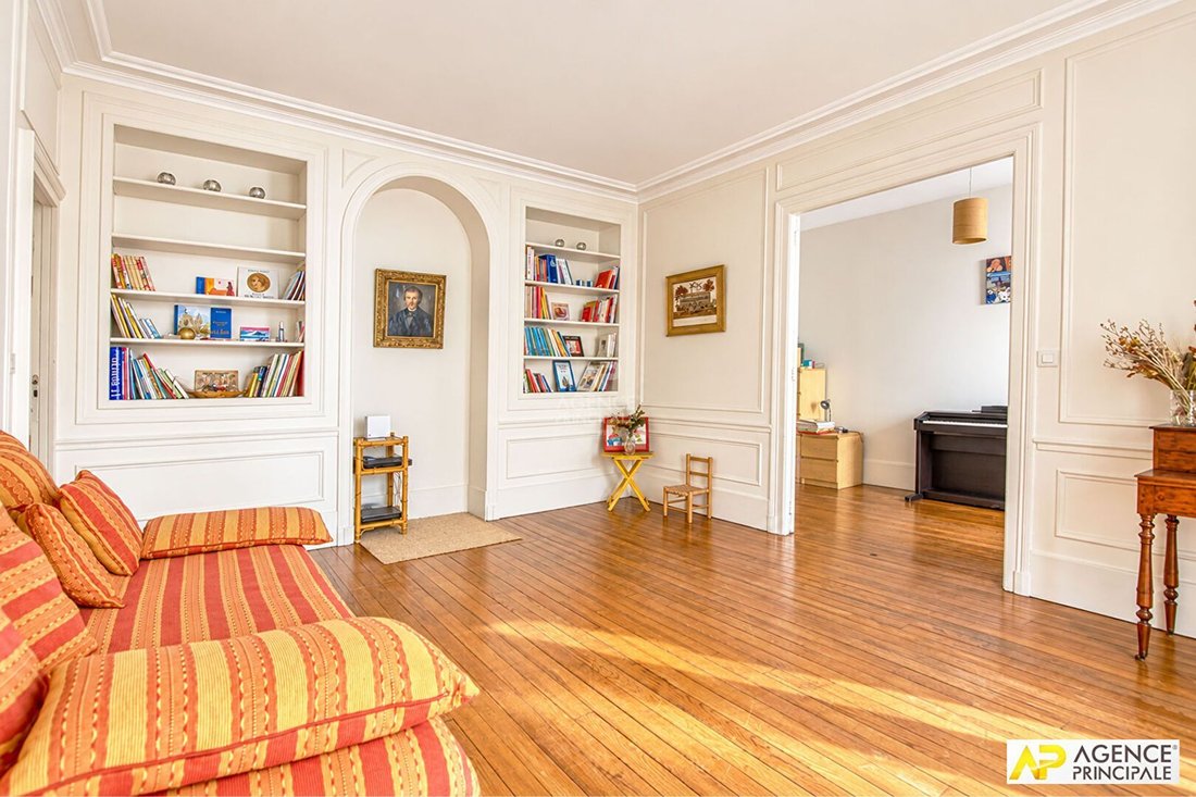 Maison à Domaine National du Château, Versailles, France 3 - 19032687