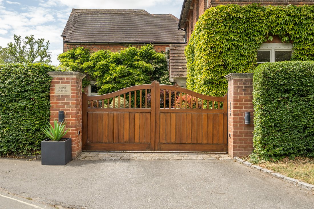 House in Lower Camden, Bromley, England 4 - 19026899