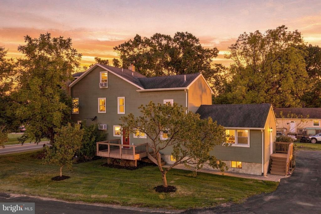 House in Quakertown, Pennsylvania, United States 3 - 19021236