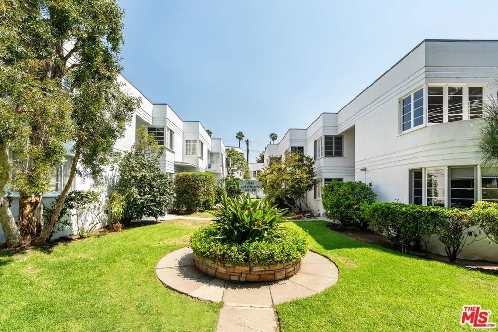 Santa Monica, California, United States 1 - 19023167
