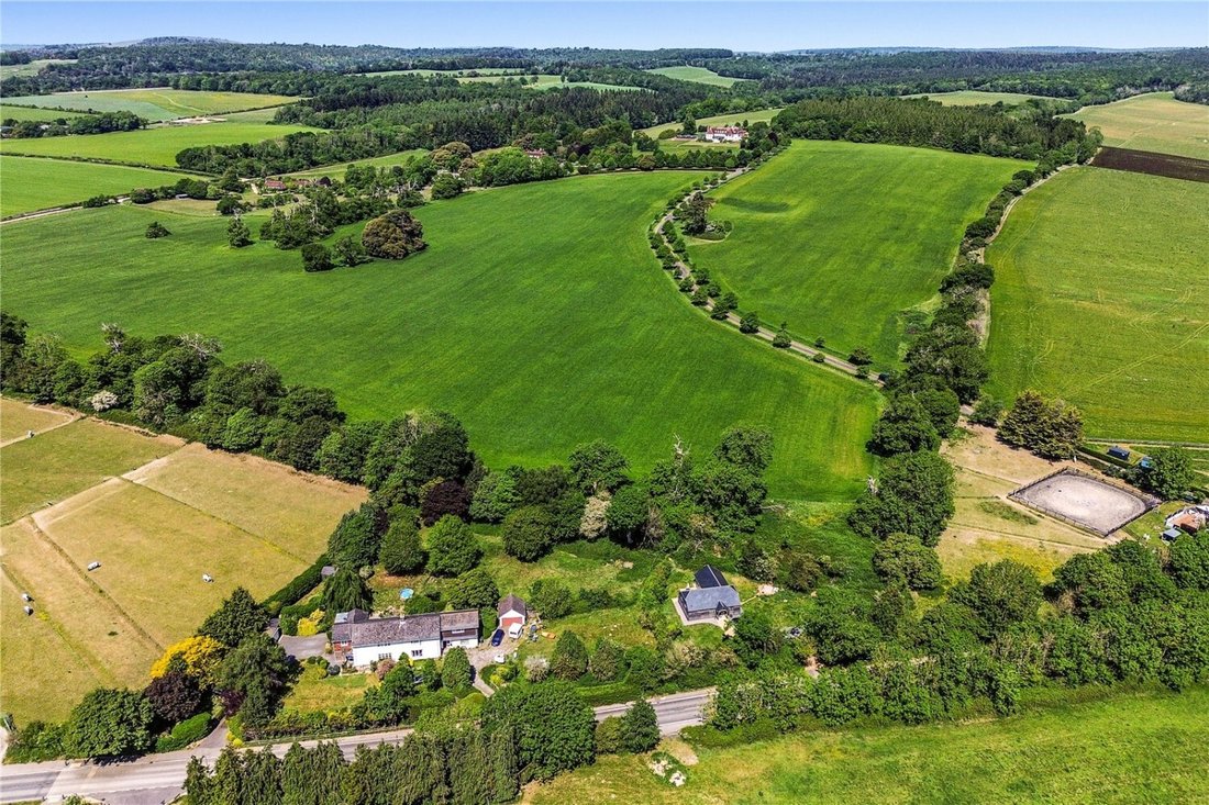 House in Parklands, Chichester, England 2 - 19020805