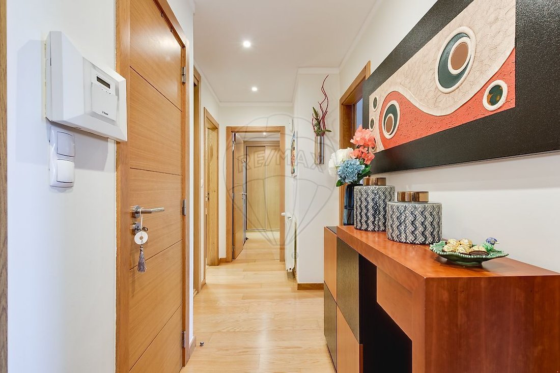 Apartment in Aguas Livres, Lisbon, Portugal 2 - 19034328