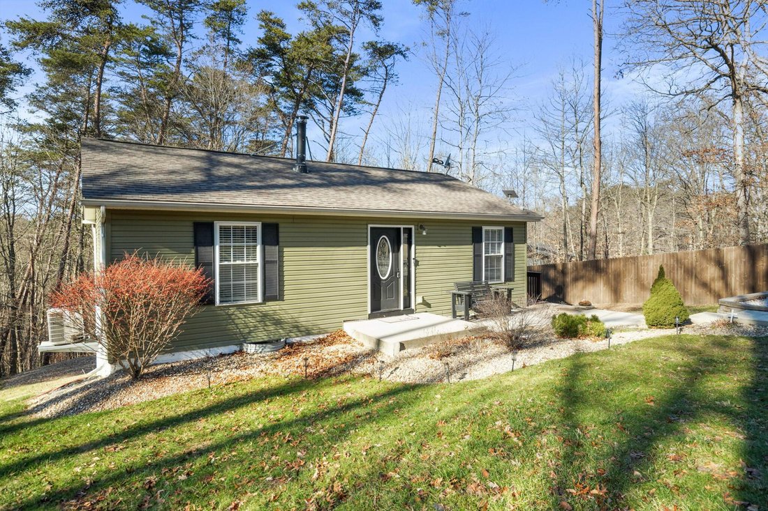 House in Sugar Grove, Ohio, United States 1 - 19020357