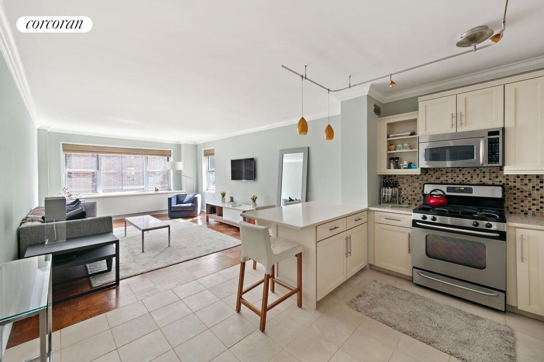 Co Op in New York, New York, United States 1 - 19021587
