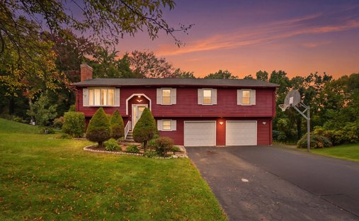 House in West Springfield, Massachusetts, United States 1