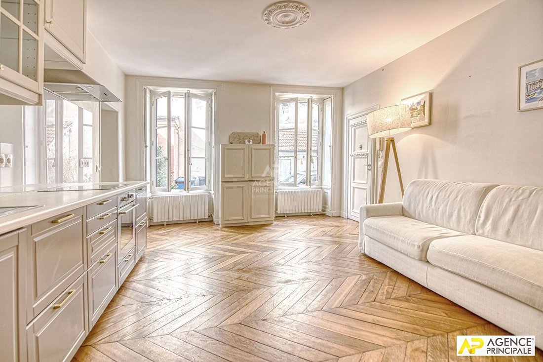 Apartment in Domaine National du Château, Versailles, France 1 - 19032708