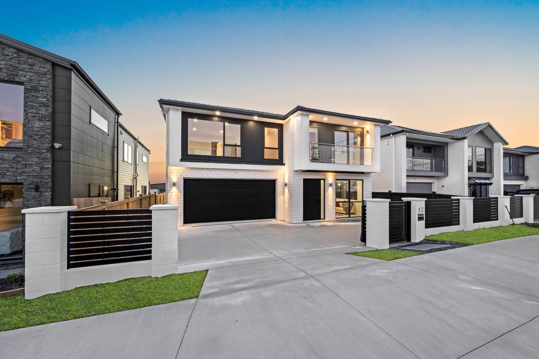 House in Auckland, Auckland, New Zealand 1 - 19032038