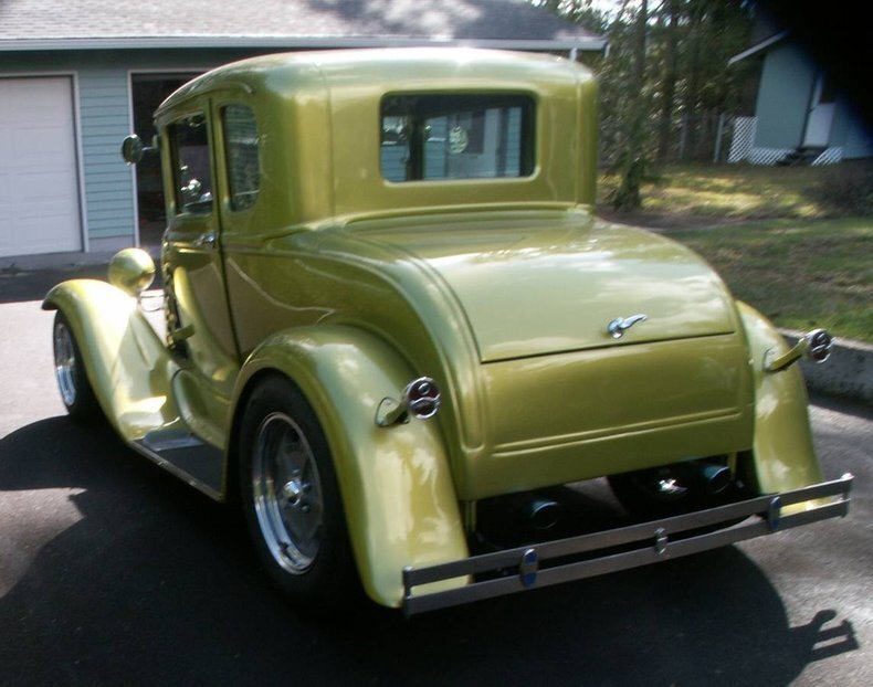 Coupe in Glendale, United States 5 - 19032559