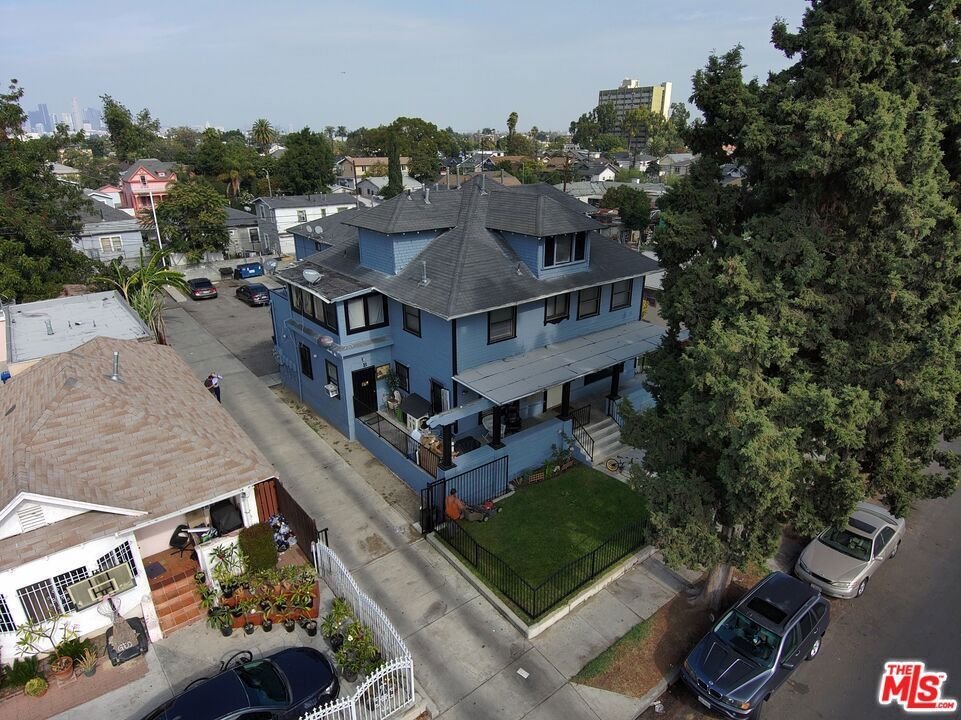 Los Angeles, California, United States 1 - 19023227