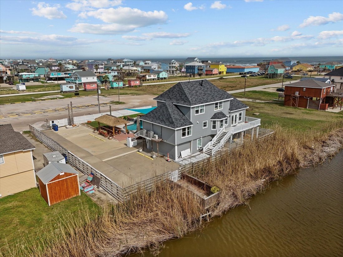 House in Freeport, Texas, United States 3 - 19029469