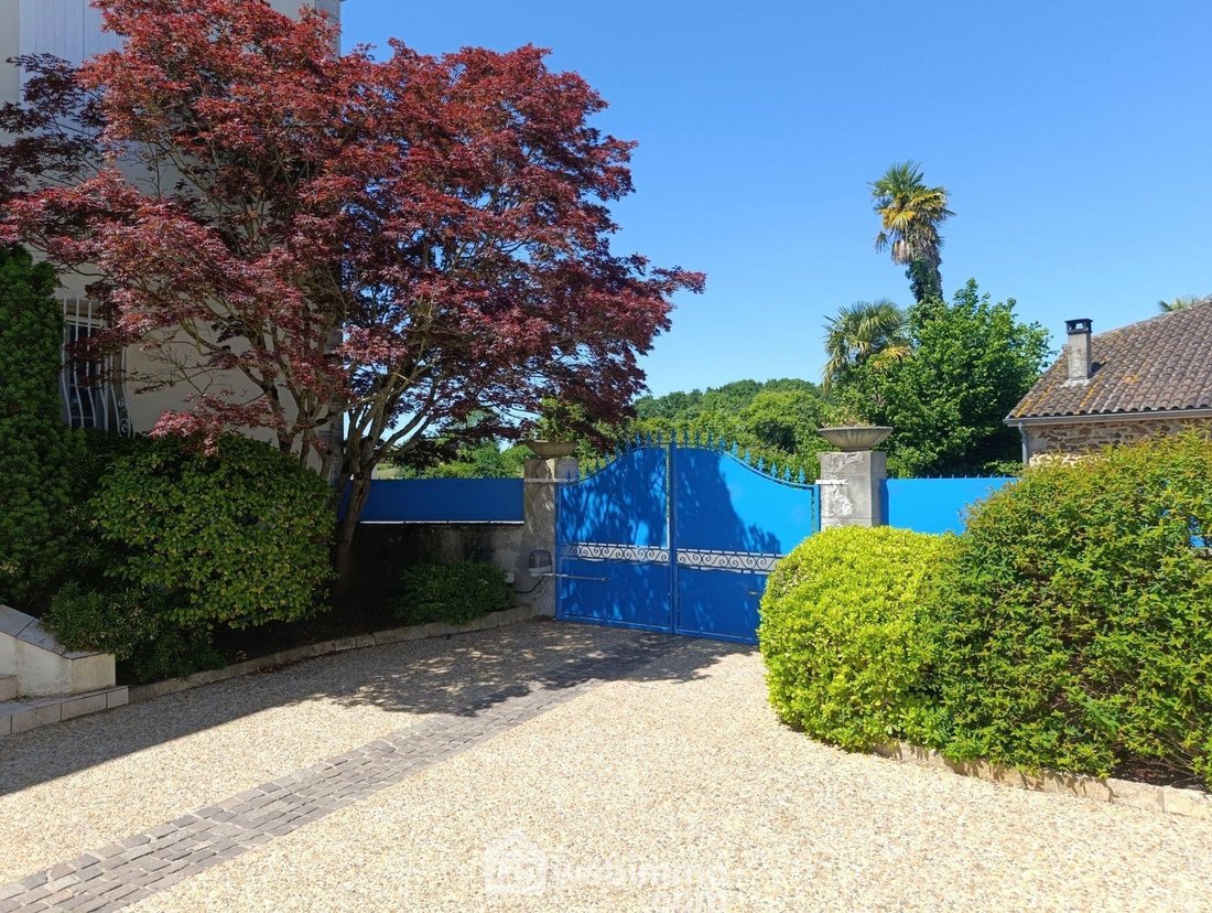 Villa in Beyries, Nouvelle-Aquitaine, France 4 - 19032853