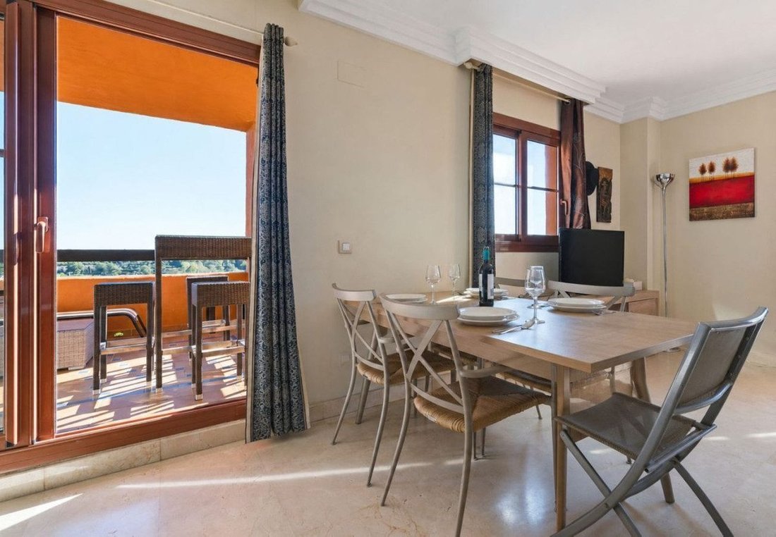 Apartment in Benahavis, Andalusia, Spain 5 - 19032589