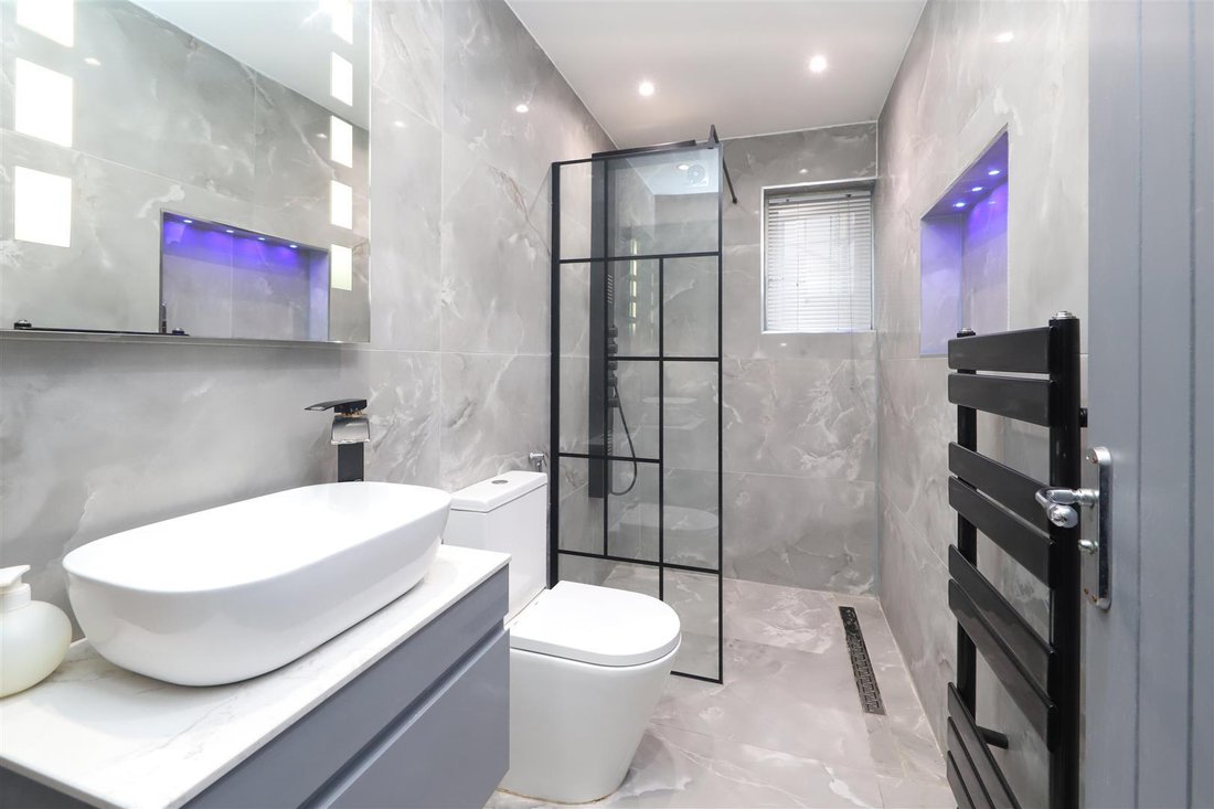 Casa a Eastcote Village, Hillingdon, Inghilterra 4 - 19020809