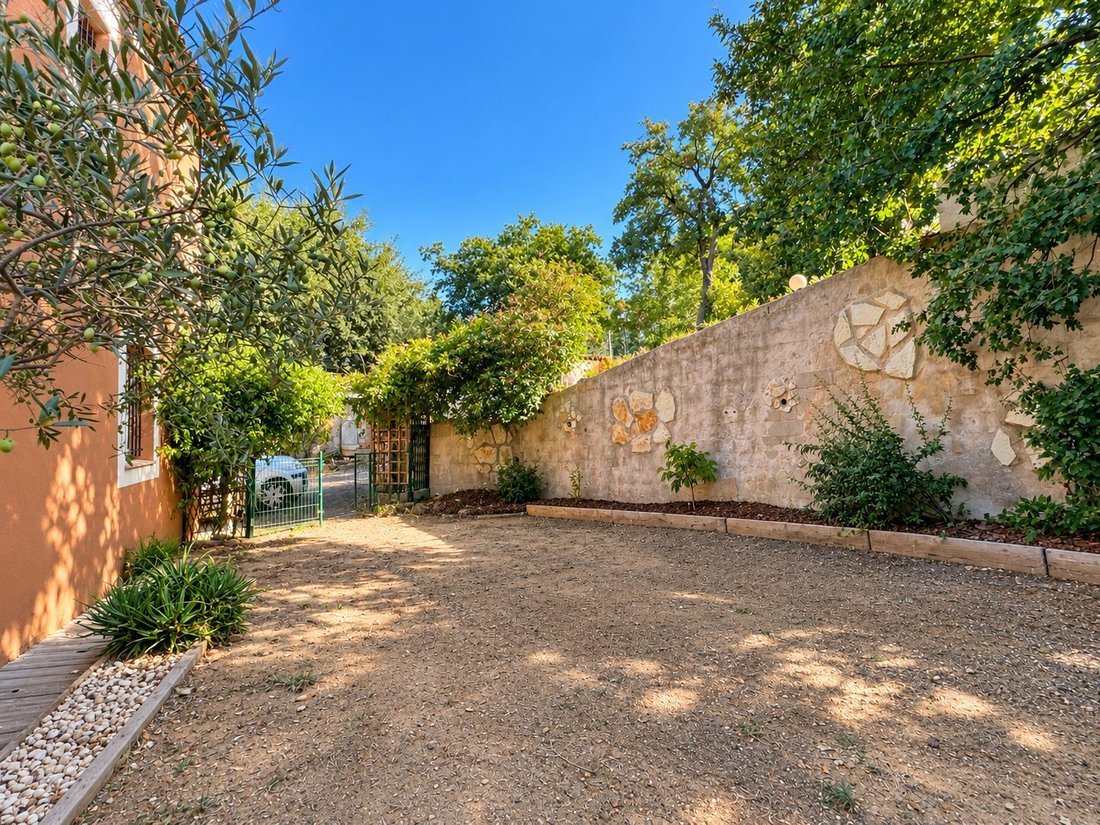House in Six-Fours-les-Plages, Provence-Alpes-Côte d'Azur, France 4 - 19026741