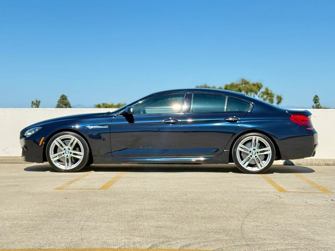 Sedan in Huntington Beach, CA, United States 3 - 19032888
