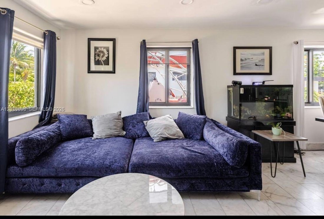 House in Miami, Florida, United States 3 - 19025079