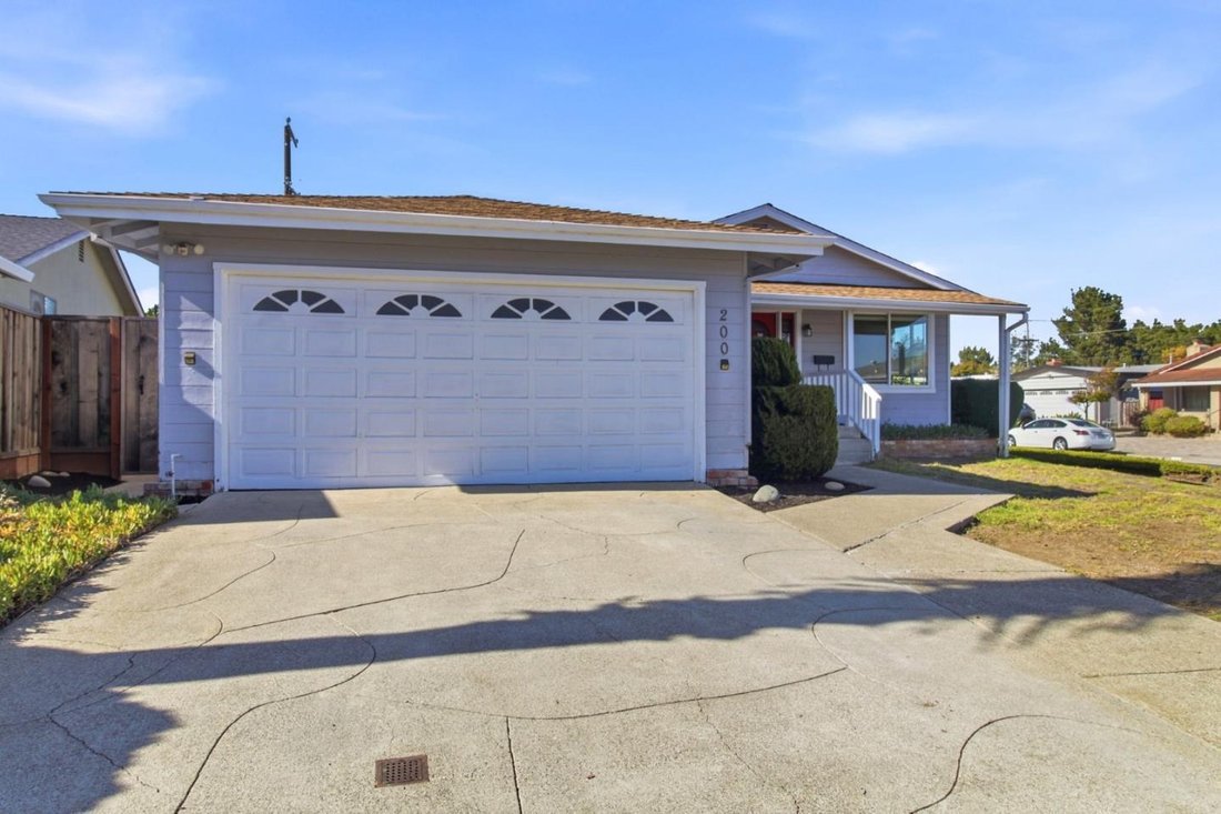 House in San Bruno, California, United States 3 - 19033568