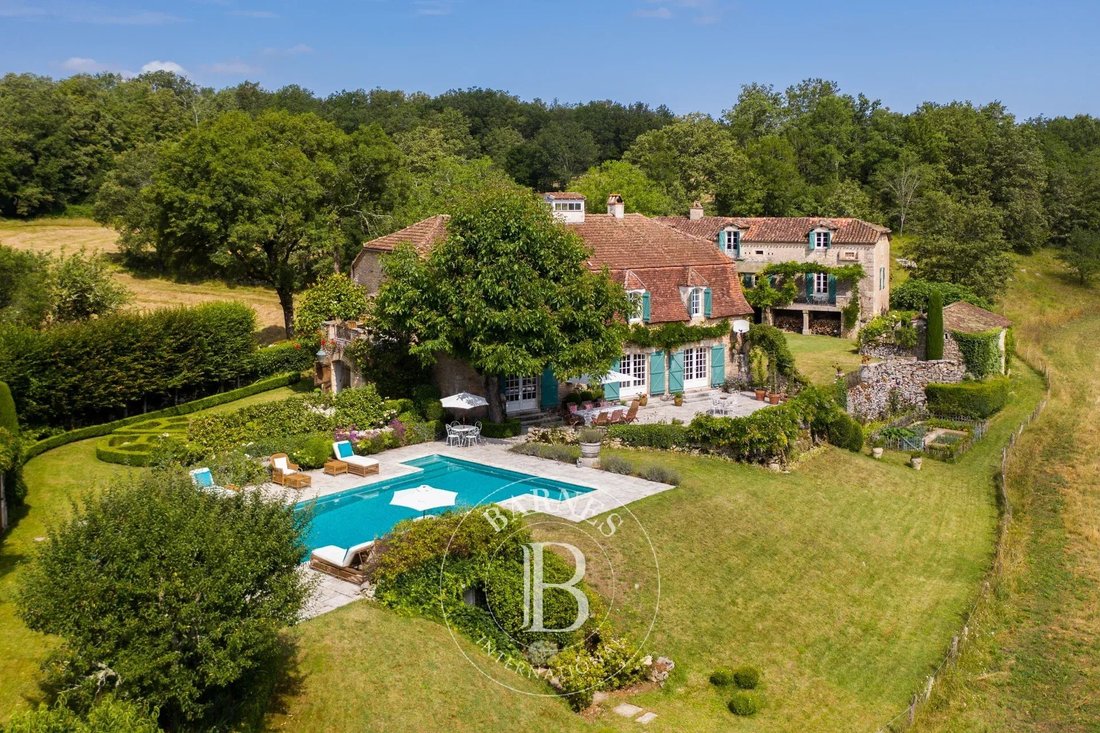 Estate in Saint-Cirq-Lapopie, Occitania, France 4 - 14618220